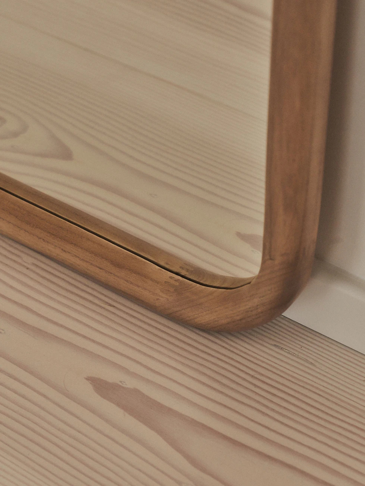 Amélie Walnut XL™ – Arch Mirror